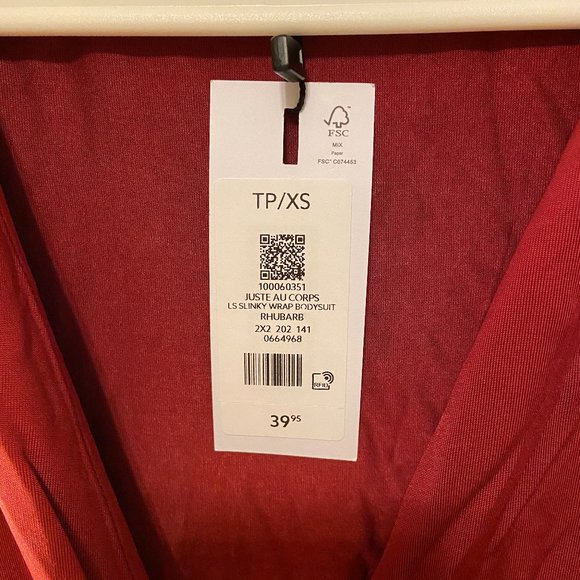 Longsleeve red bodysuit - Picture 4 of 4